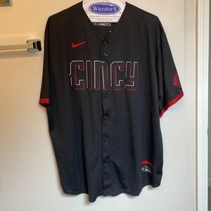Brand New Cincinnati Reds Jersey